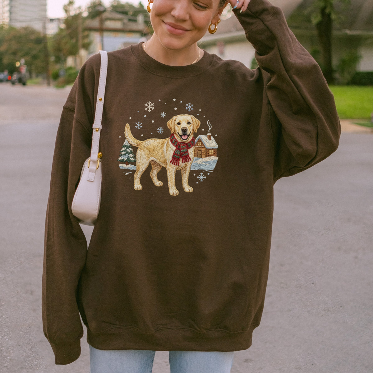 GOLDEN RETRIEVER WINTER SCENE SWEATSHIRT