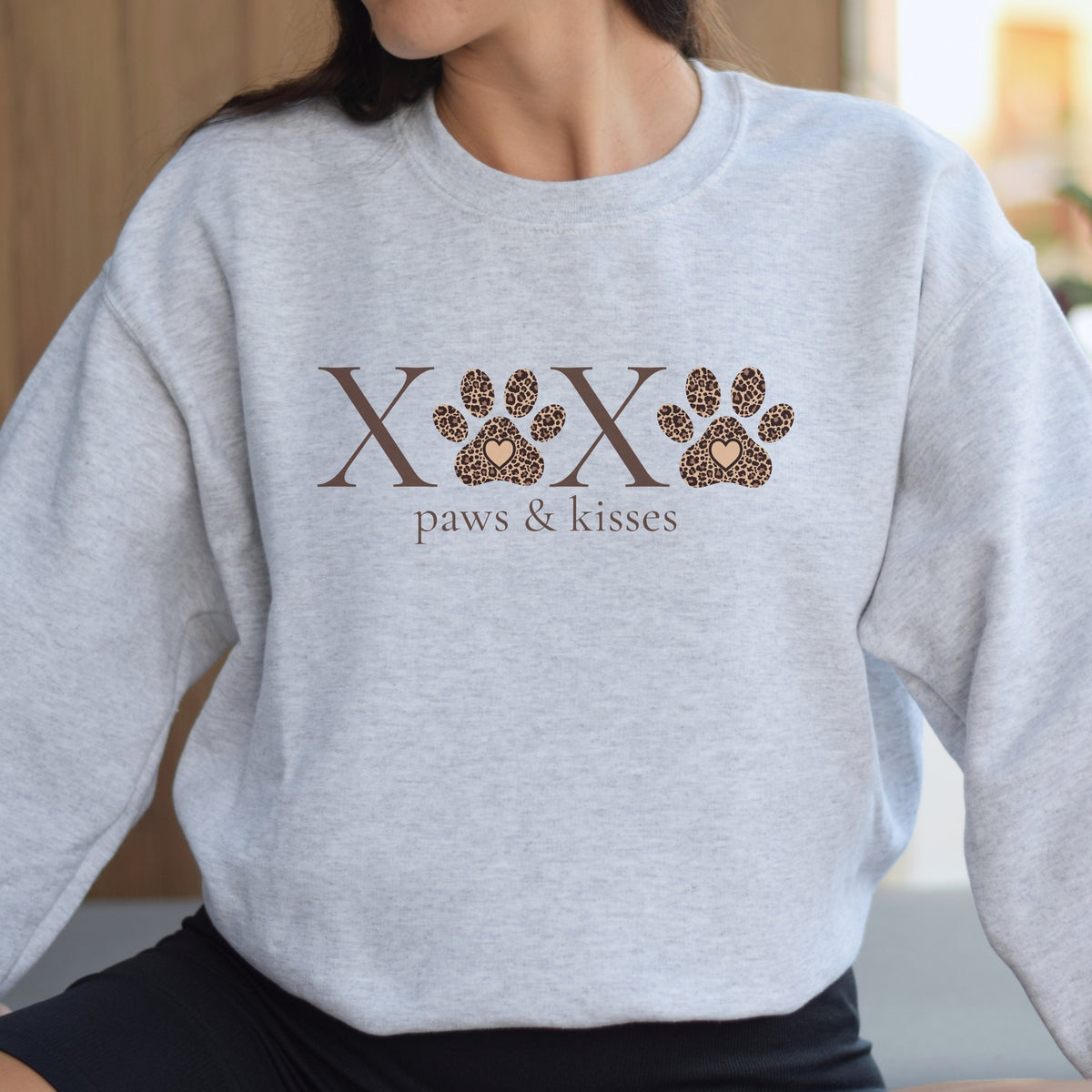 XOXO PAWS & KISSES SWEATSHIRT